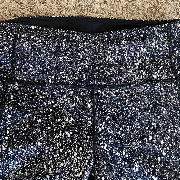 Lululemon Crop Mesh Leggings - Picture 3 of 5